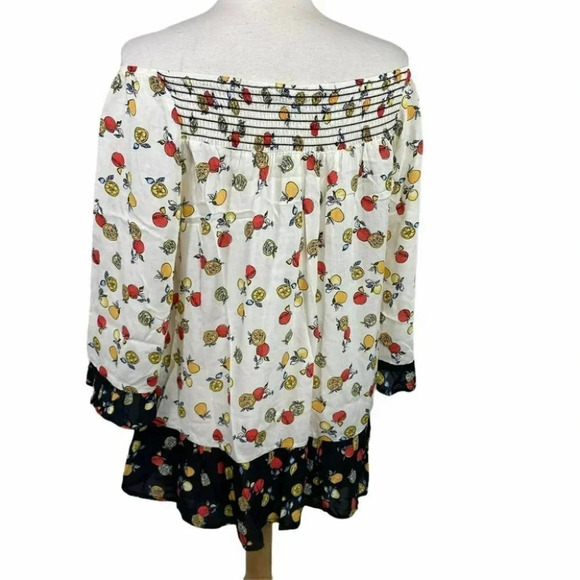 Democracy L off the shoulder fruit‎ print ruffle peplum trim top - Picture 2 of 5